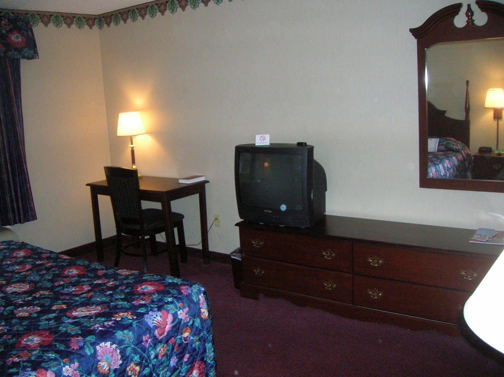 Baymont By Wyndham Mount Vernon Renfro Valley מראה חיצוני תמונה
